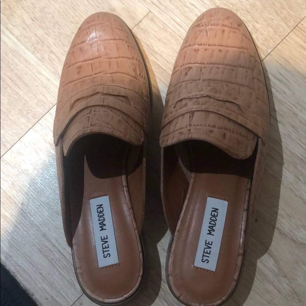 Steve Madden slide